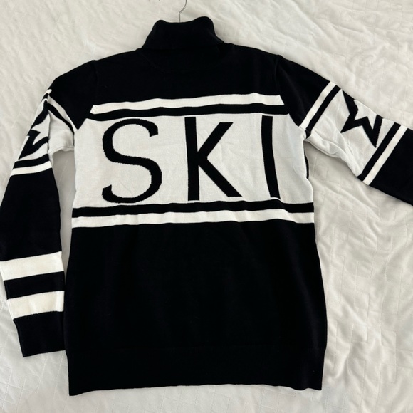 SKI Stars Sweater - Picture 1 of 5
